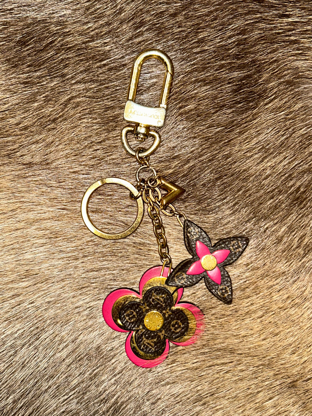 Louis Vuitton Monogram Blooming Flower Charm - Brown/Pink/Gold