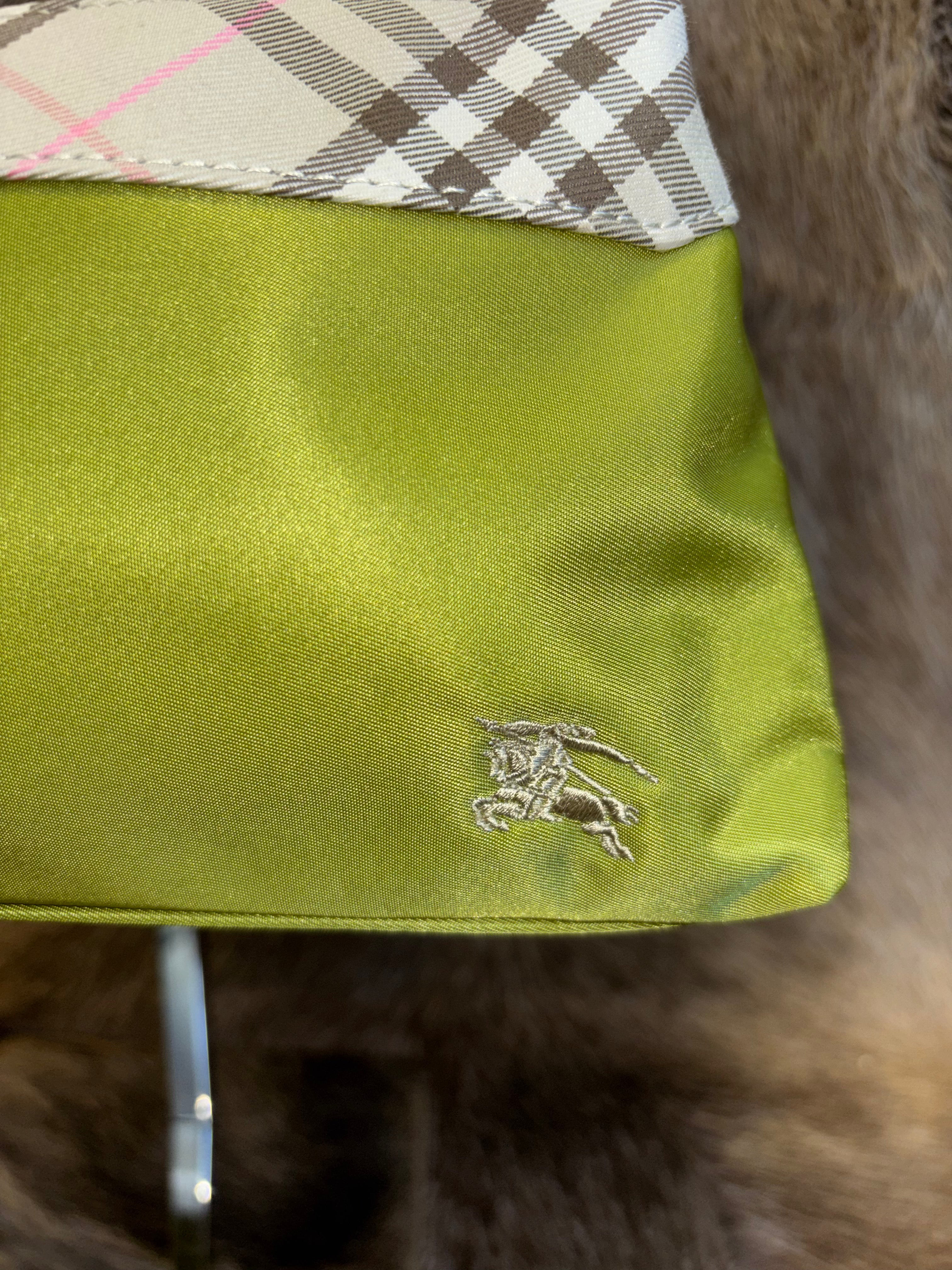 Burberry Nova Check Pouch - Beige/Green