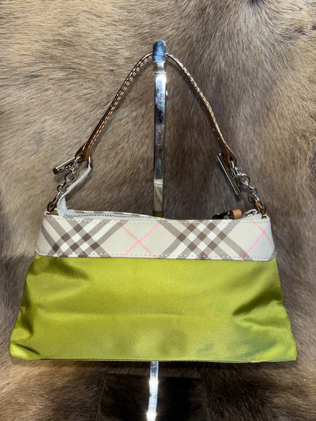 Burberry Nova Check Pouch - Beige/Green